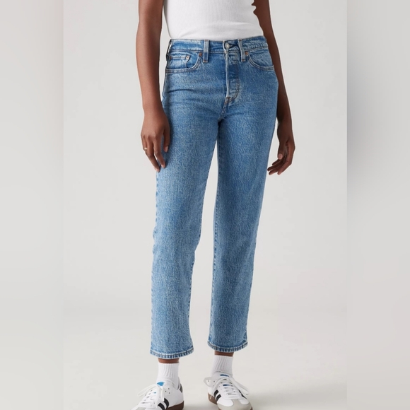 Levi's Wedgie Jeans Size 28 - Picture 1 of 12